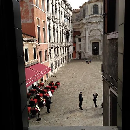 알베르고 알 고보 베니스