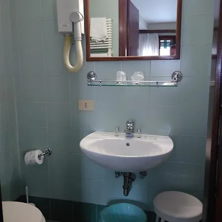 알베르고 알 고보 *