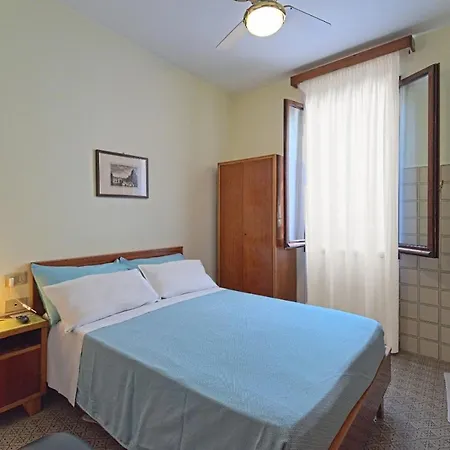 알베르고 알 고보 * 베니스