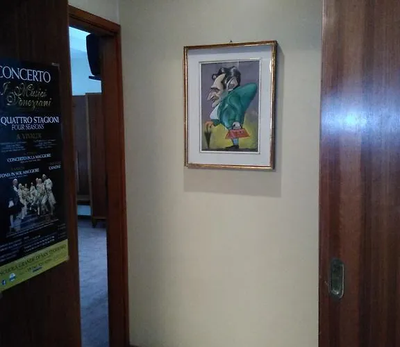 Al Gobbo * البندقية